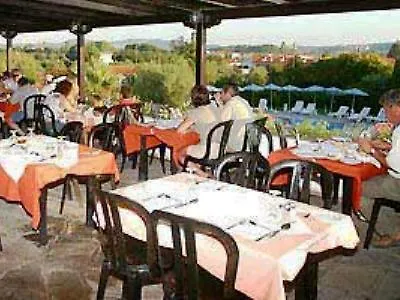 מלון Avra Bungalows